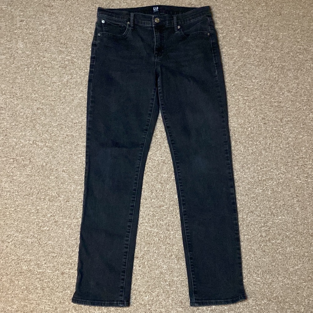 GAP Mid Rise Classic Straight Jeans